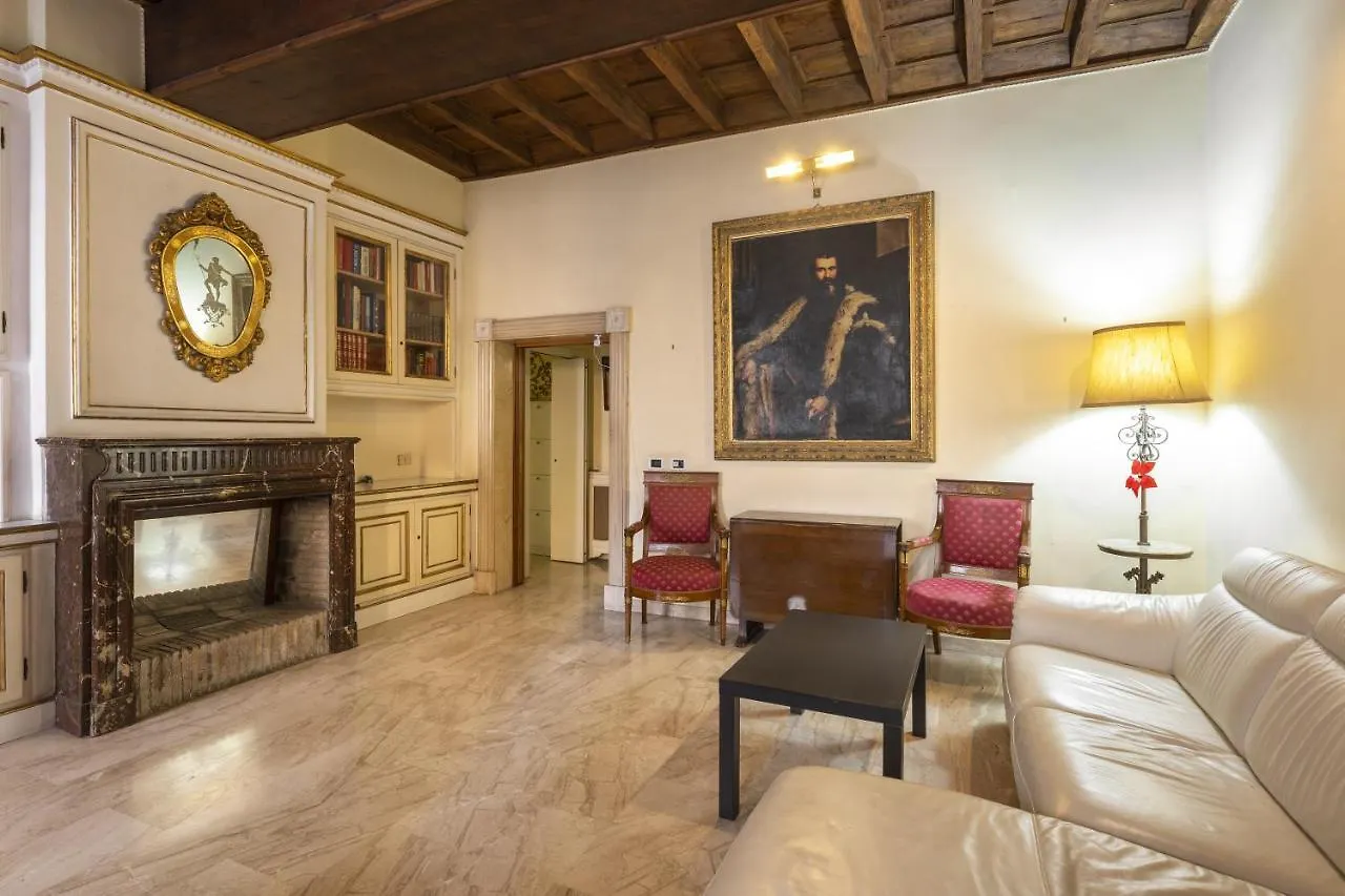 Esclusivo 150 Mq A 3 Minuti Da Piazza Navona Apartment Rome Italy